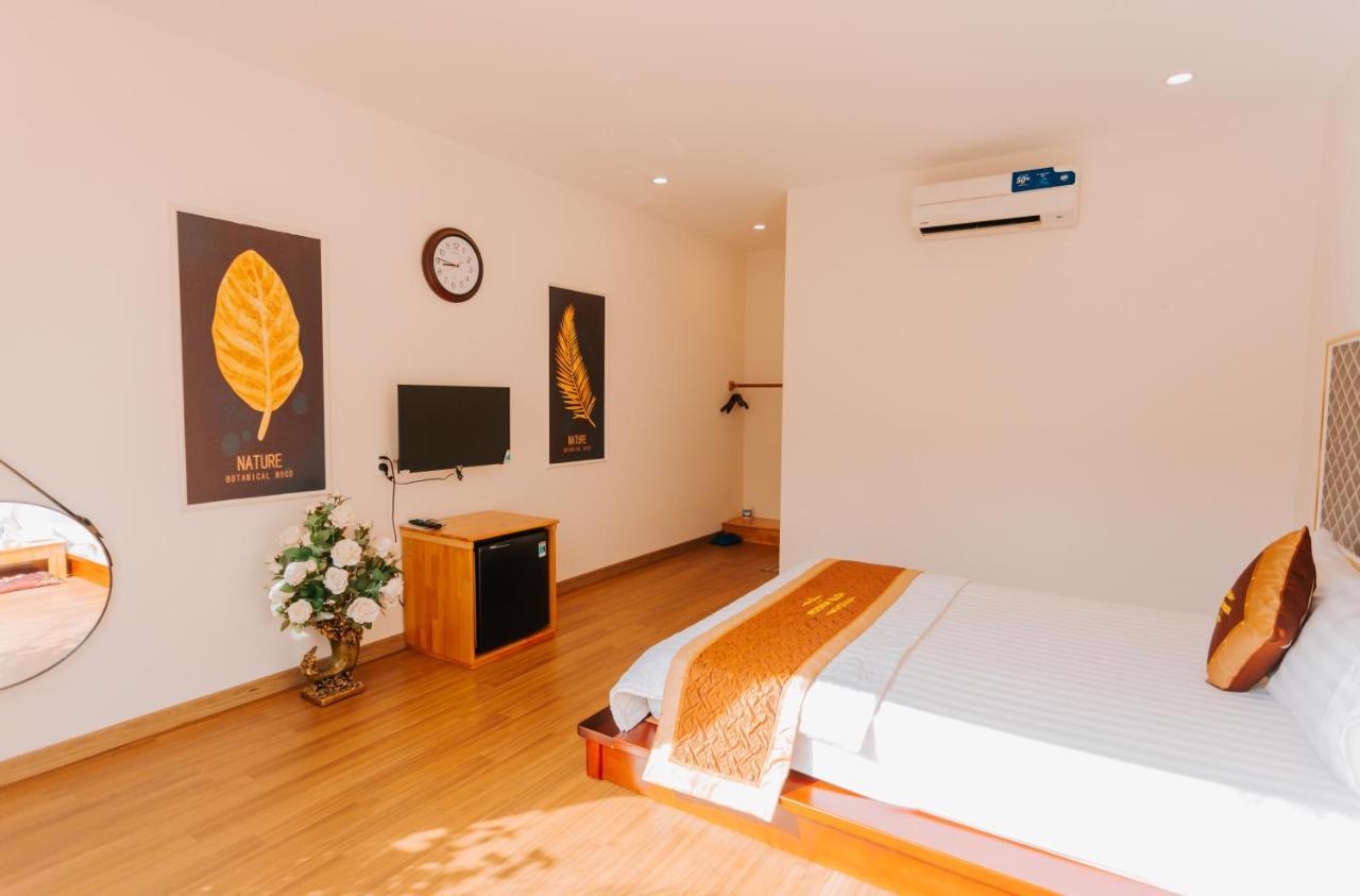 Window Homestay Kon Tum Exterior photo
