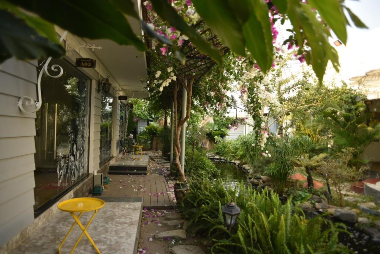 Window Homestay Kon Tum Exterior photo