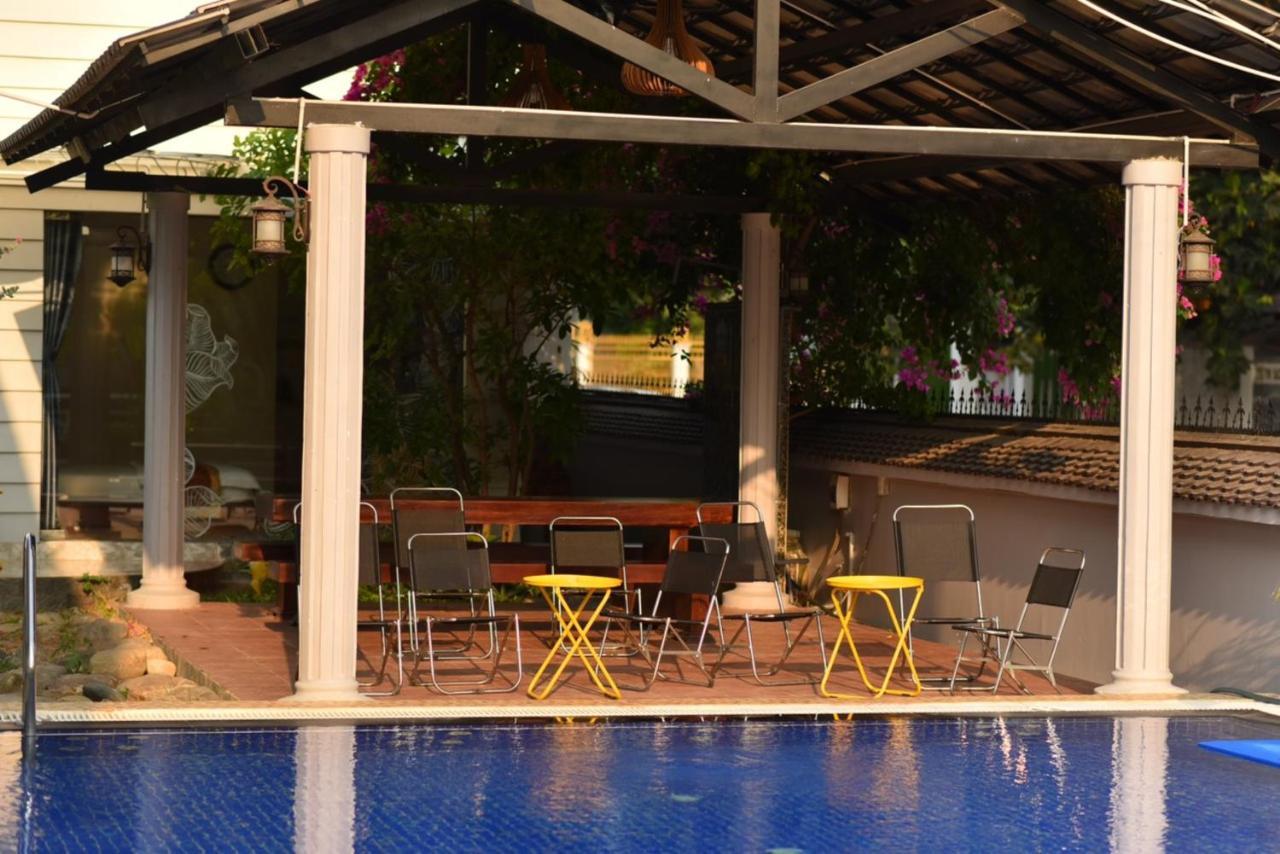 Window Homestay Kon Tum Exterior photo